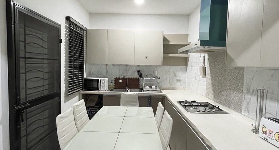 For rent 4 bedrooms house in Si Racha, Chonburi