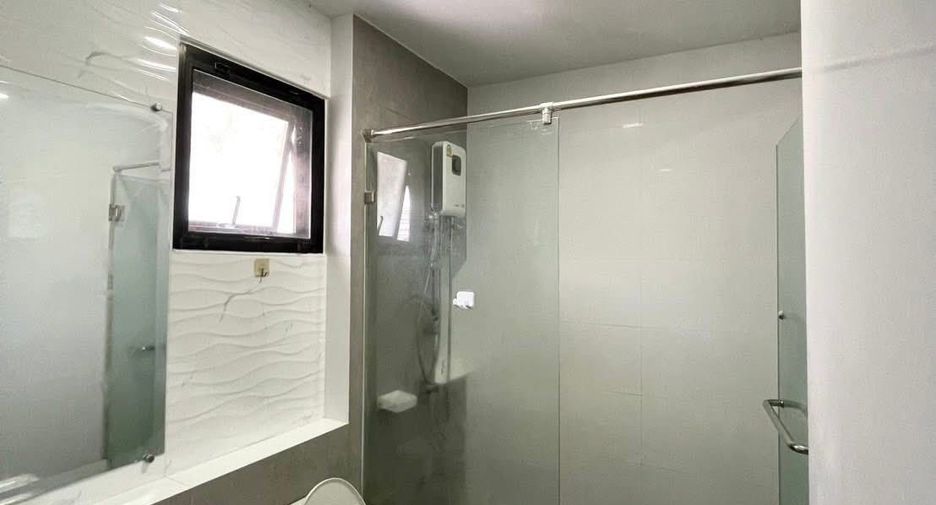 For rent 4 bedrooms house in Si Racha, Chonburi