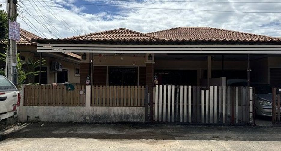 À vendre 2 chambres maison de ville à Ban Khai, Rayong