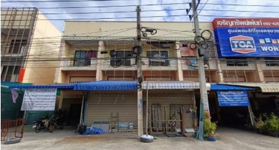 For sale 1 bed retail Space in Pho Thong, Ang Thong