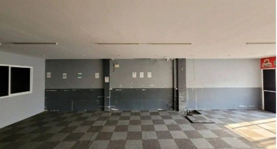 Gewerbefläche zum Kauf mit 1 Zimmer in Ban Bueng, Chonburi