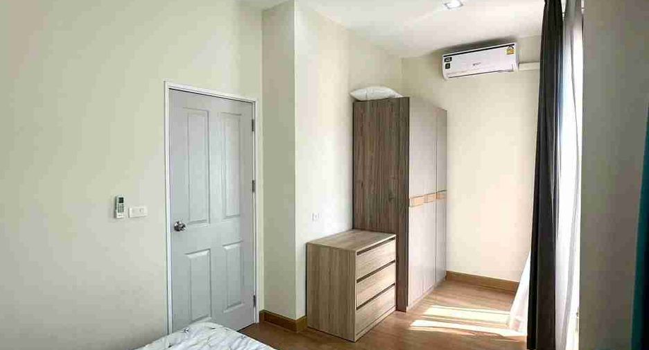 Reihenhaus zum Kauf mit 4 Zimmer in Bang Lamung, Chonburi
