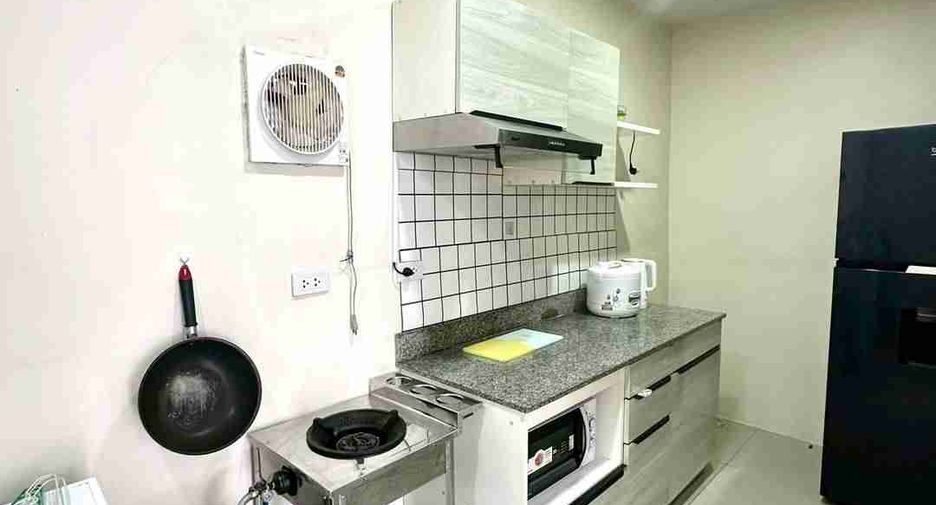 Reihenhaus zum Kauf mit 4 Zimmer in Bang Lamung, Chonburi