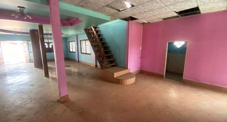 For sale 3 bedrooms house in Mueang Nongbua Lamphu, Nong Bua Lamphu