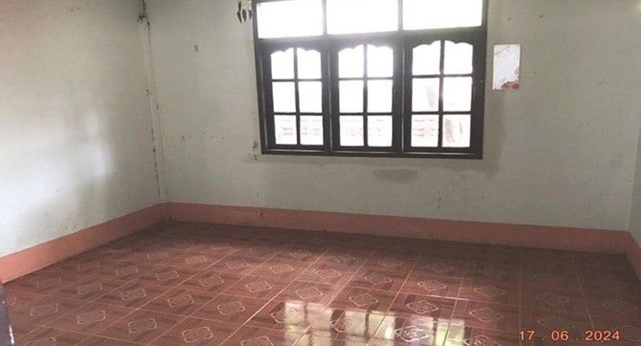 For sale 2 bedrooms house in Mueang Amnat Charoen, Amnat Charoen