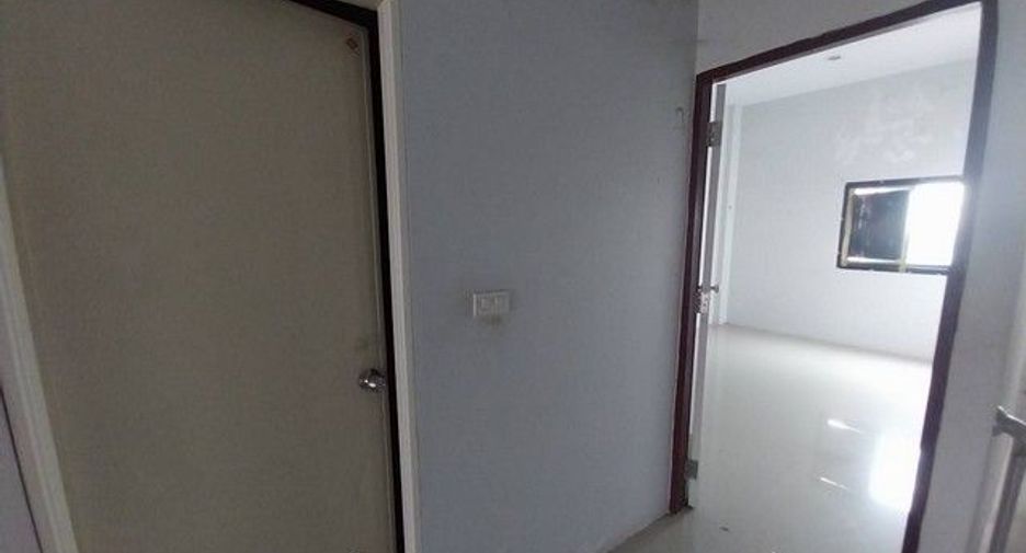 For sale 4 bedrooms retail Space in Nong Bua Daeng, Chaiyaphum