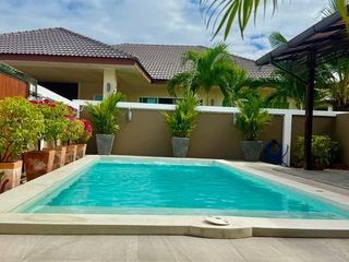 À louer 3 chambres villa à Bang Lamung, Chonburi