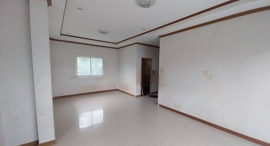 For sale 4 bedrooms house in Nong Bua Daeng, Chaiyaphum