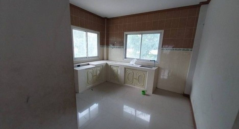For sale 4 bedrooms house in Nong Bua Daeng, Chaiyaphum