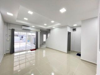 Аренда 3 спальни таунхаус в Bang Bua Thong, Нонтабури
