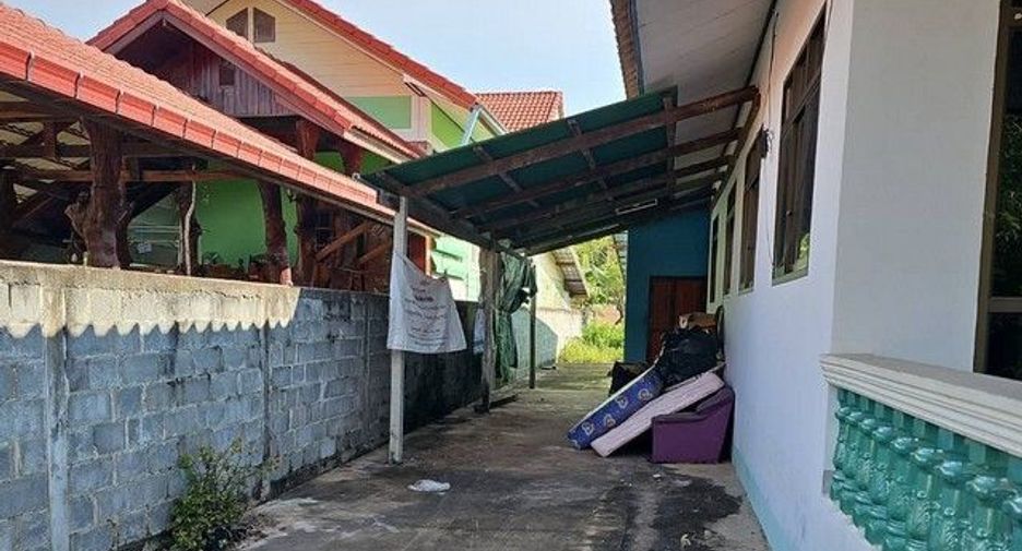 For sale 3 bedrooms retail Space in Loeng Nok Tha, Yasothon