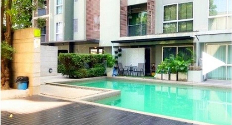 For sale 1 bed condo in Lat Phrao, Bangkok