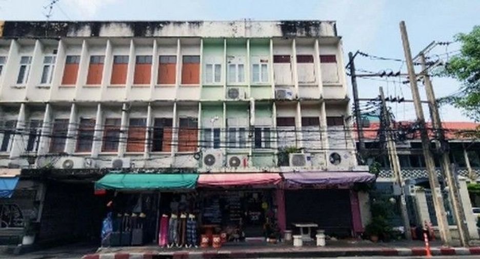 For sale 1 bed retail Space in Bang Rak, Bangkok