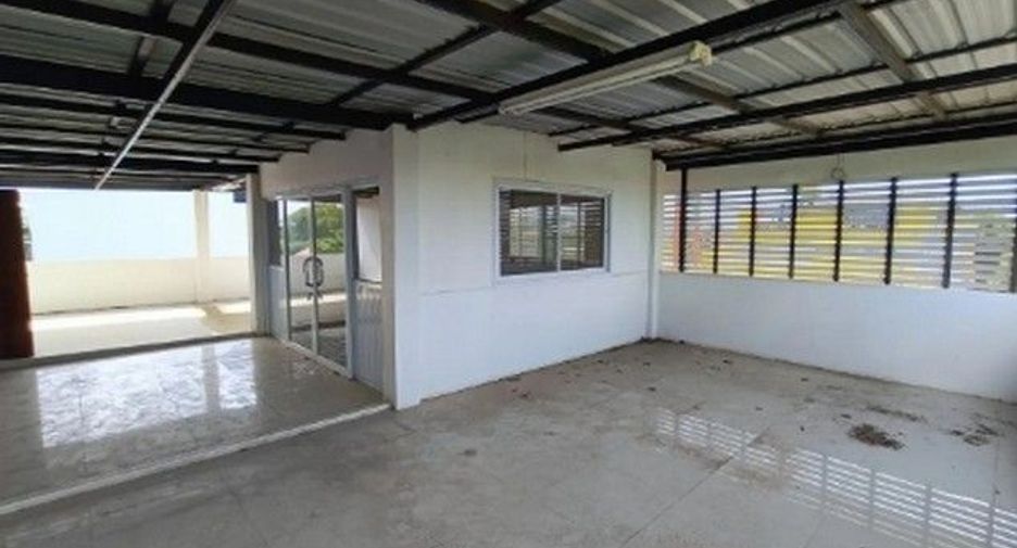 For sale 1 bed retail Space in Si Rattana, Sisaket
