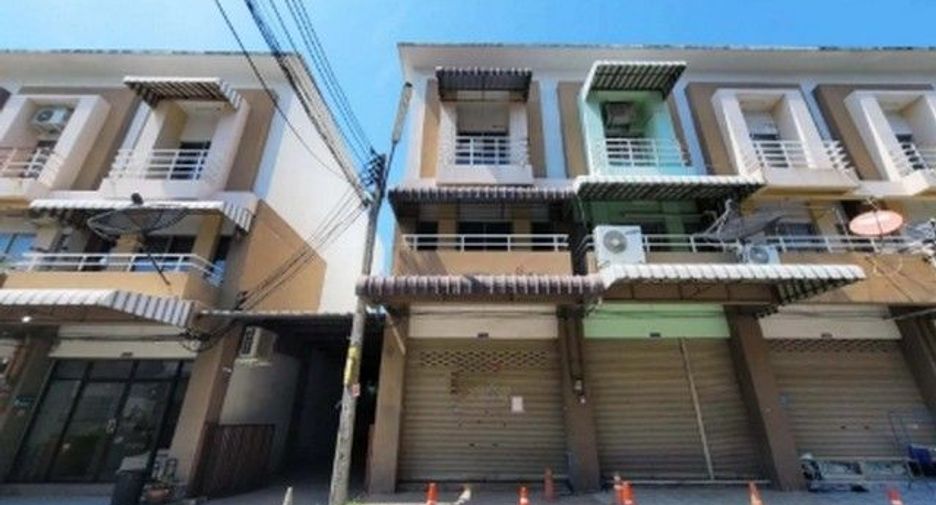 For sale 1 Beds retail Space in Ban Bueng, Chonburi