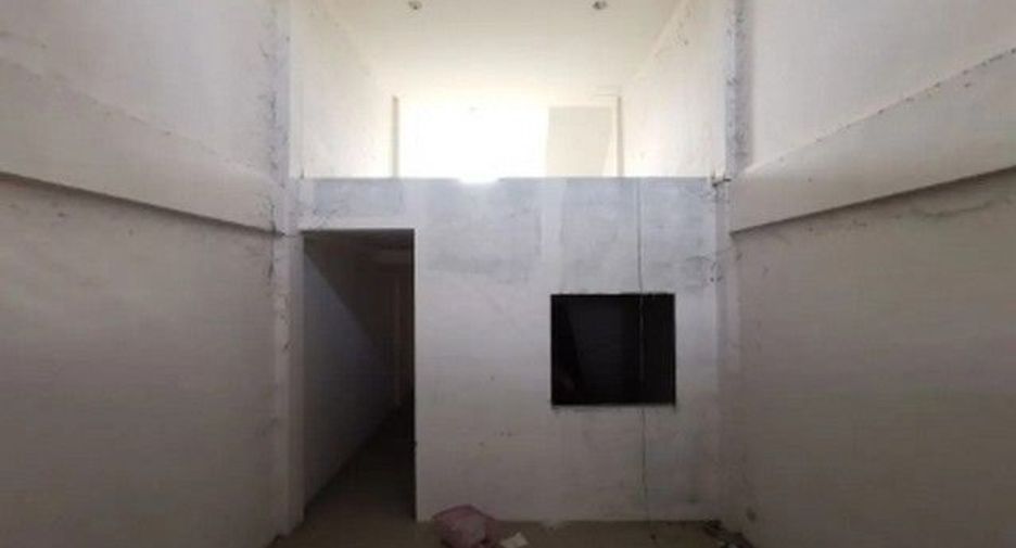 For sale 1 bed retail Space in Chok Chai, Nakhon Ratchasima