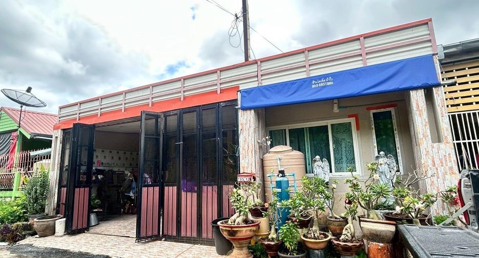 出售 3 卧室 联排别墅 在 Chok Chai, Nakhon Ratchasima