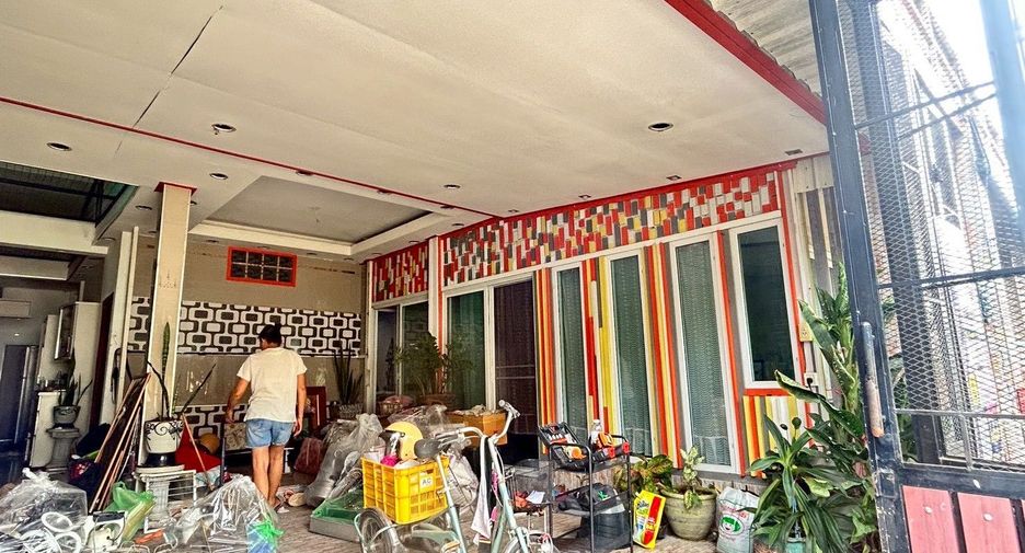 出售 3 卧室 联排别墅 在 Chok Chai, Nakhon Ratchasima