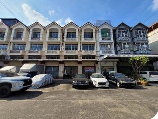 À vendre 1 chambre local commercial à Thung Khru, Bangkok