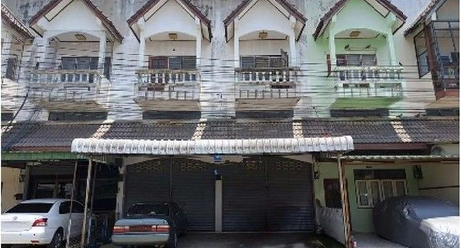 For sale 1 bed retail Space in Khok Samrong, Lopburi