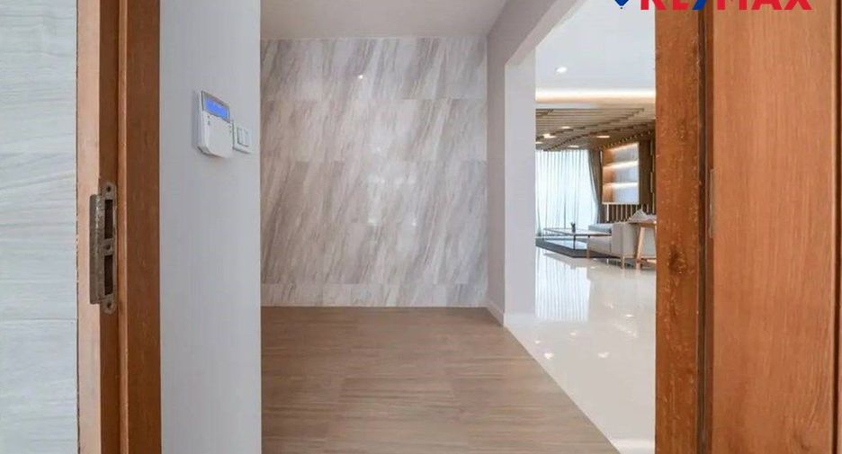 For sale 3 bedrooms house in Sattahip, Chonburi