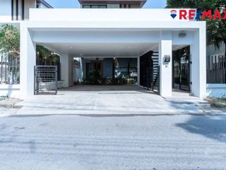 For sale 3 bedrooms house in Na Jomtien, Pattaya