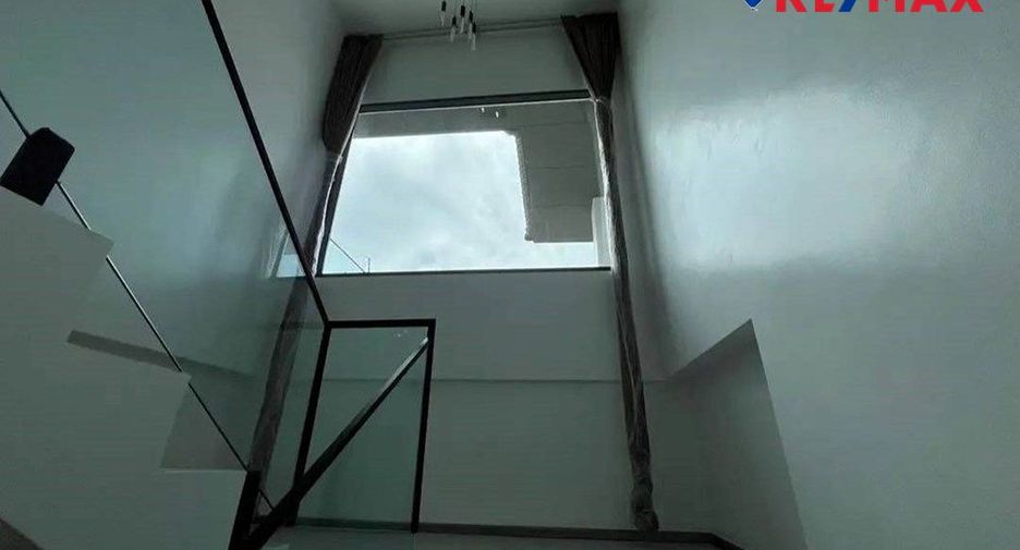 À vendre 5 chambres maison à Bang Lamung, Chonburi