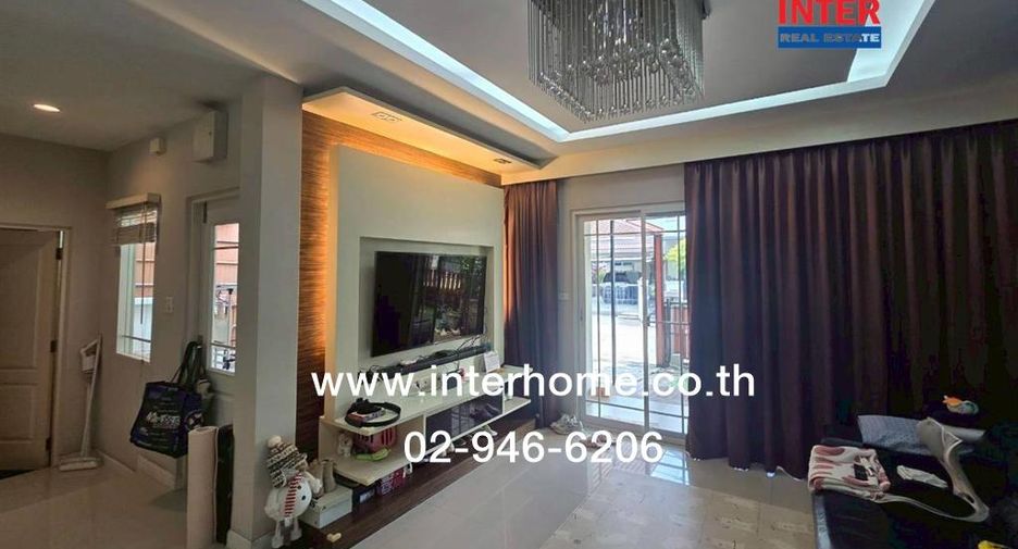 For sale 3 bedrooms house in Khan Na Yao, Bangkok