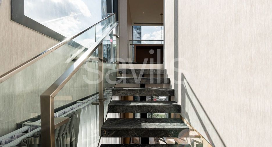 For rent そして for sale 2 ベッドルーム condo in Khlong Toei, Bangkok
