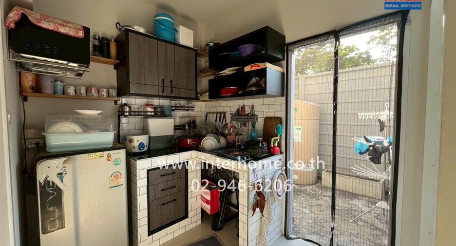 For sale 3 bedrooms townhouse in Lam Luk Ka, Pathum Thani