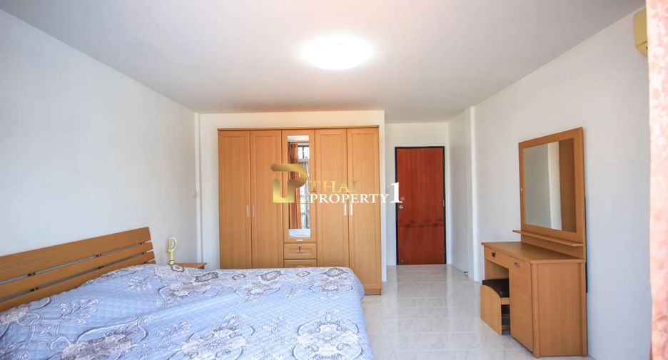 Casa adosada en venta de 2 habitaciones en Cha Am, Phetchaburi