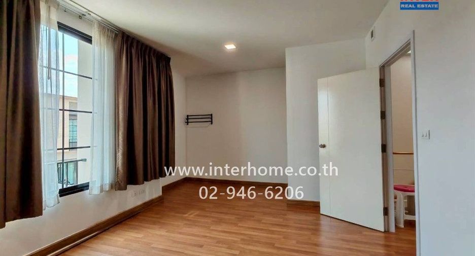 For sale 3 ベッドルーム townhouse in Prawet, Bangkok