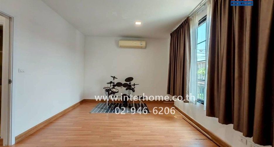 For sale 3 ベッドルーム townhouse in Prawet, Bangkok
