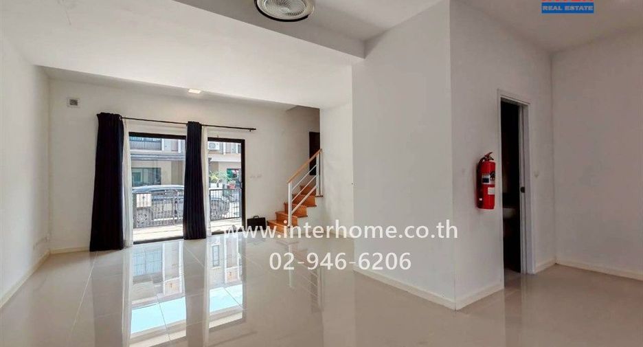 For sale 3 ベッドルーム townhouse in Prawet, Bangkok