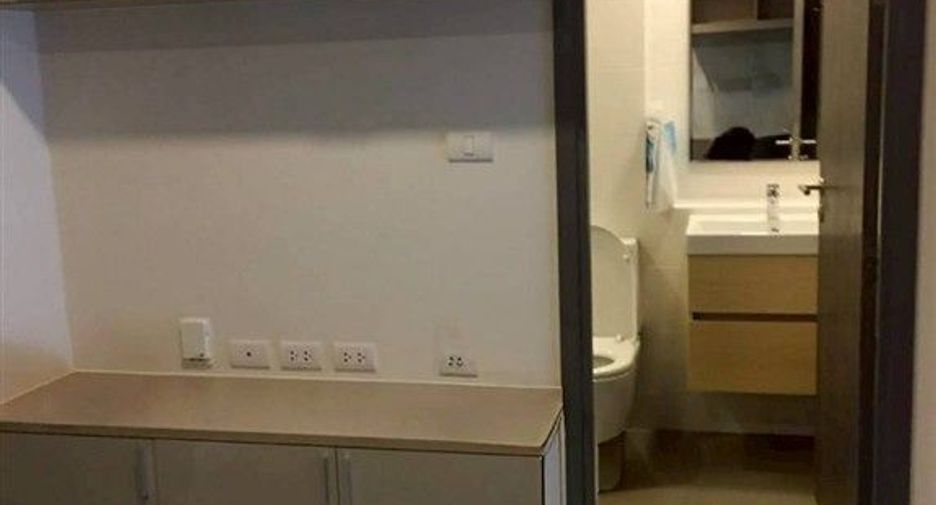 For sale 1 bed condo in Phaya Thai, Bangkok
