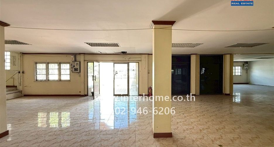 For sale 10 bedrooms house in Bang Kapi, Bangkok