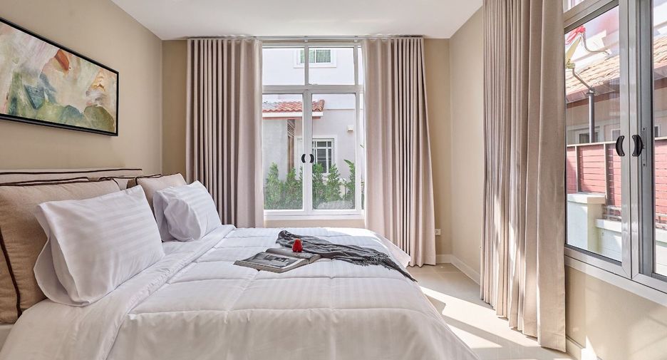 For sale 4 bedrooms house in Mueang Chiang Mai, Chiang Mai