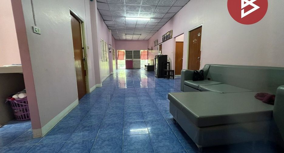Haus zum Kauf mit 5 Zimmer in Mueang Nakhon Pathom, Nakhon Pathom