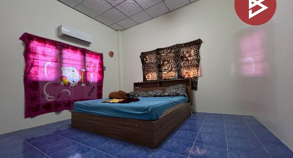 Haus zum Kauf mit 5 Zimmer in Mueang Nakhon Pathom, Nakhon Pathom