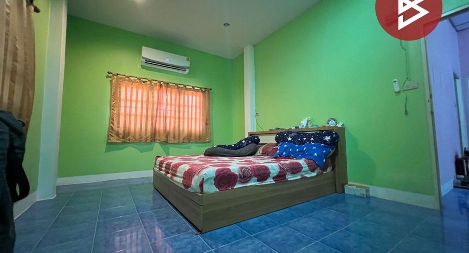 Haus zum Kauf mit 5 Zimmer in Mueang Nakhon Pathom, Nakhon Pathom