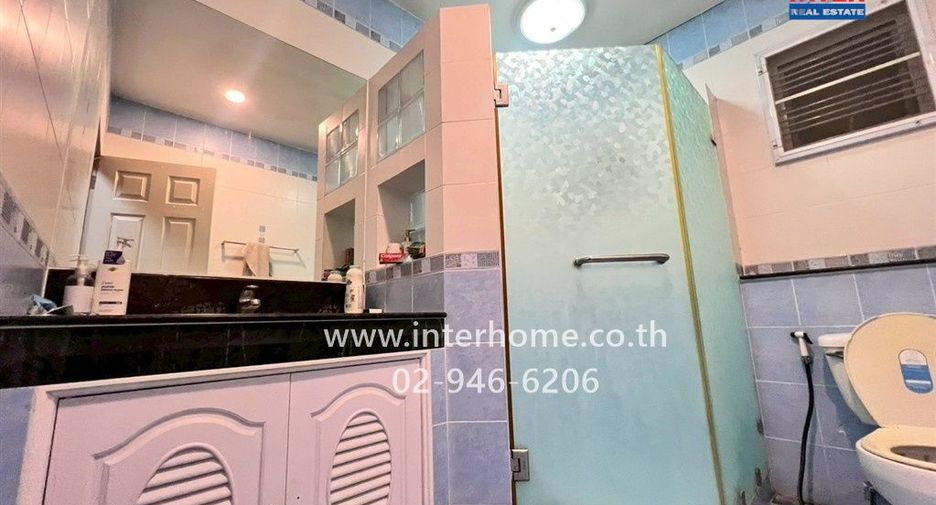 Haus zum Kauf mit 10 Zimmer in Bang Bon, Bangkok