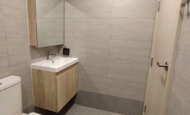 Wohnung zur Miete mit 1 Zimmer in Bang Rak, Bangkok