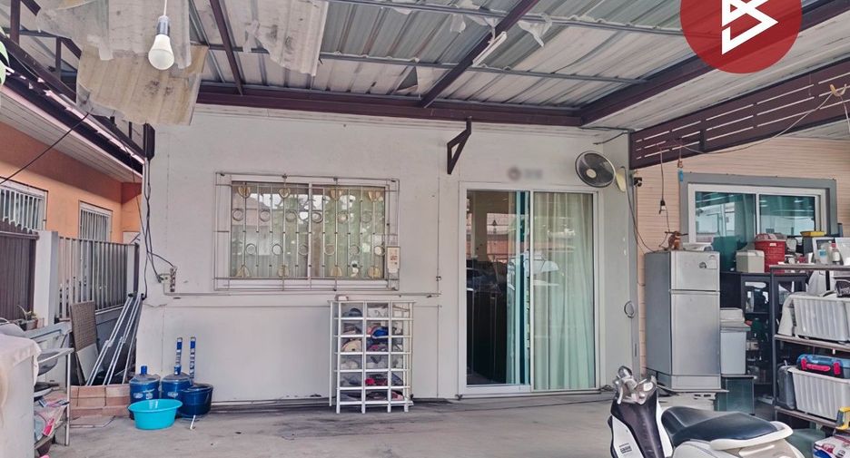 For sale 2 ベッドルーム house in Ban Bueng, Chonburi