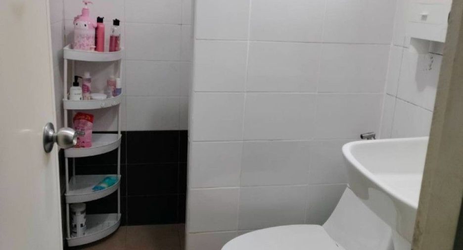 For sale 2 ベッドルーム house in Ban Bueng, Chonburi