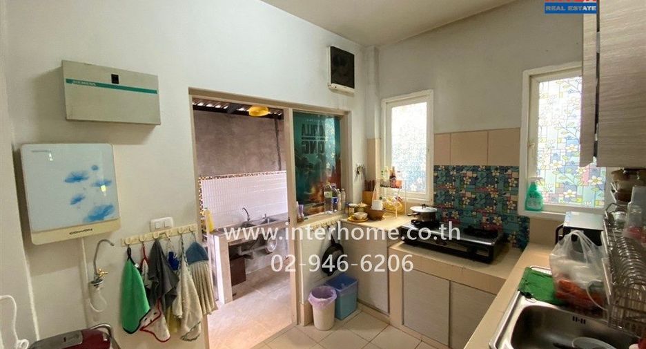 For sale 3 ベッドルーム house in Bang Khun Thian, Bangkok