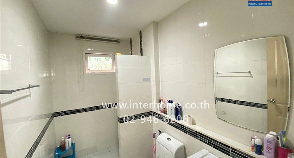 For sale 3 ベッドルーム house in Bang Khun Thian, Bangkok