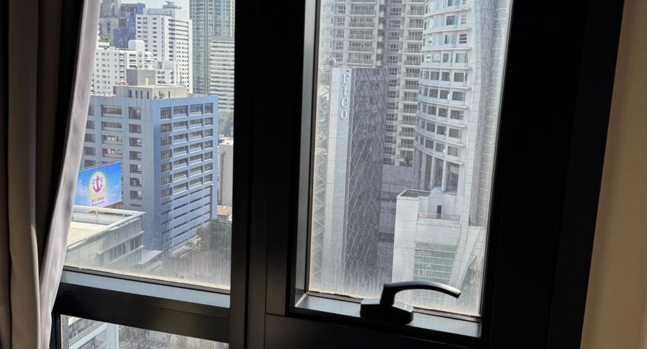 For rent 1 bed condo in Khlong Toei, Bangkok
