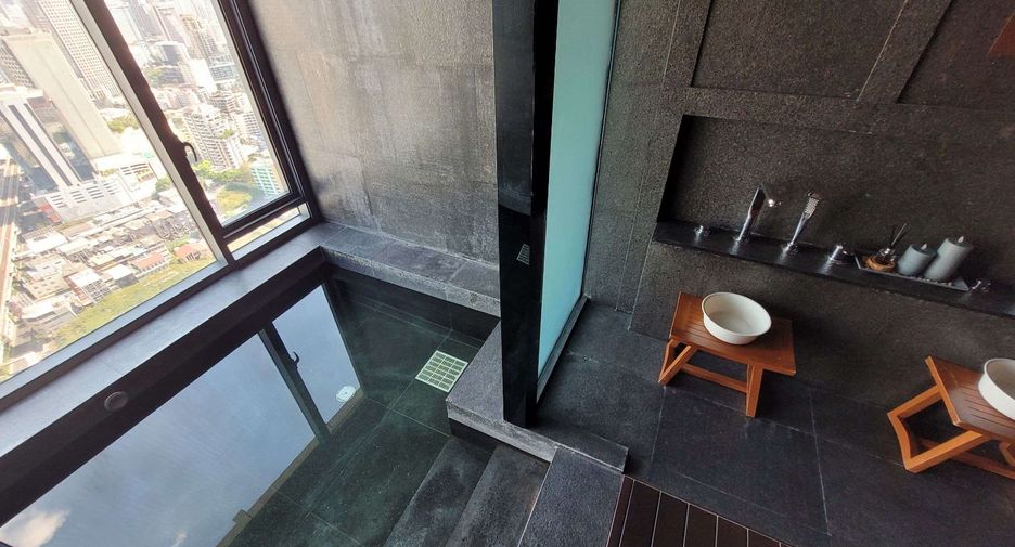 Condo en alquiler de 2 habitaciones en Khlong Toei, Bangkok
