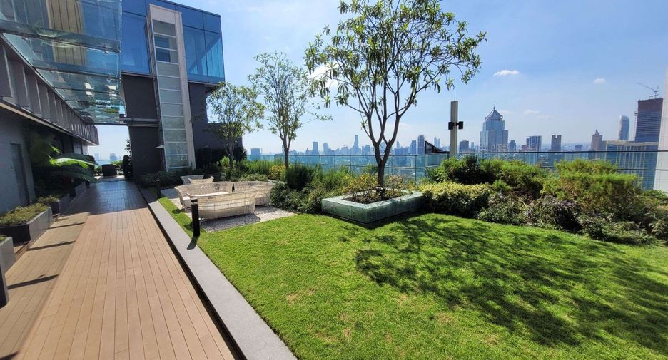 Condo en alquiler de 2 habitaciones en Khlong Toei, Bangkok