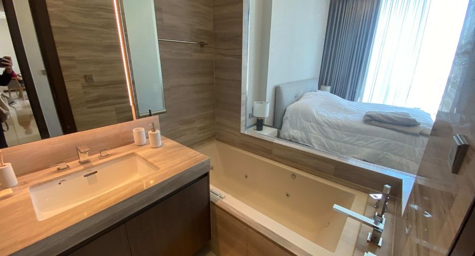 Condo en alquiler de 2 habitaciones en Khlong Toei, Bangkok